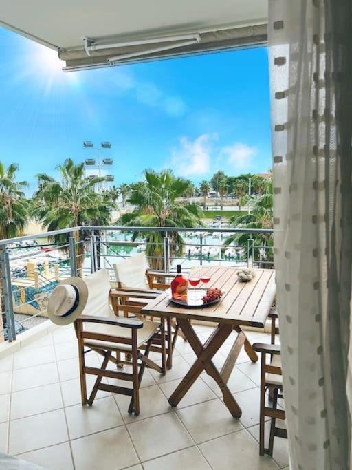 Mare Marina View 1 Apartman Xilókasztro Kültér fotó