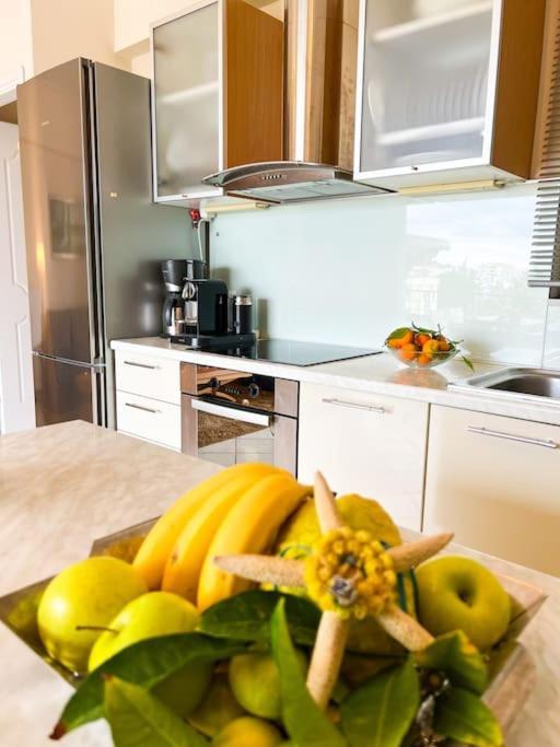 Mare Marina View 1 Apartman Xilókasztro Kültér fotó