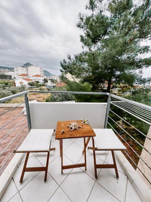 Mare Marina View 1 Apartman Xilókasztro Kültér fotó